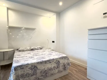 Apartamento inteiro em Calle Cardenal Cienfuegos, Muñoz Degrain, imagem 9 de 10
