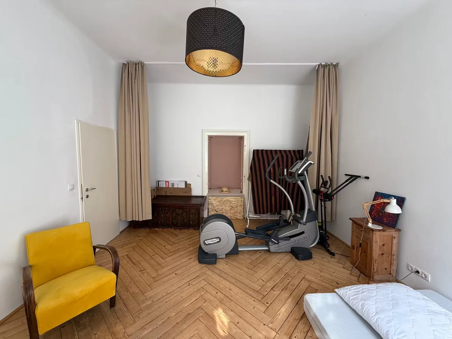 Habitación asequible para estudiantes con buena iluminación en 