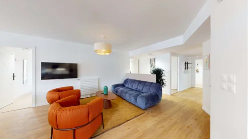 Dairenin tamamı konumu Rue Hoche, , 6 10 görüntüsü