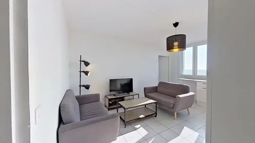 Private room at Rue Hector Berlioz, Grand'Mare, image 8 of 10