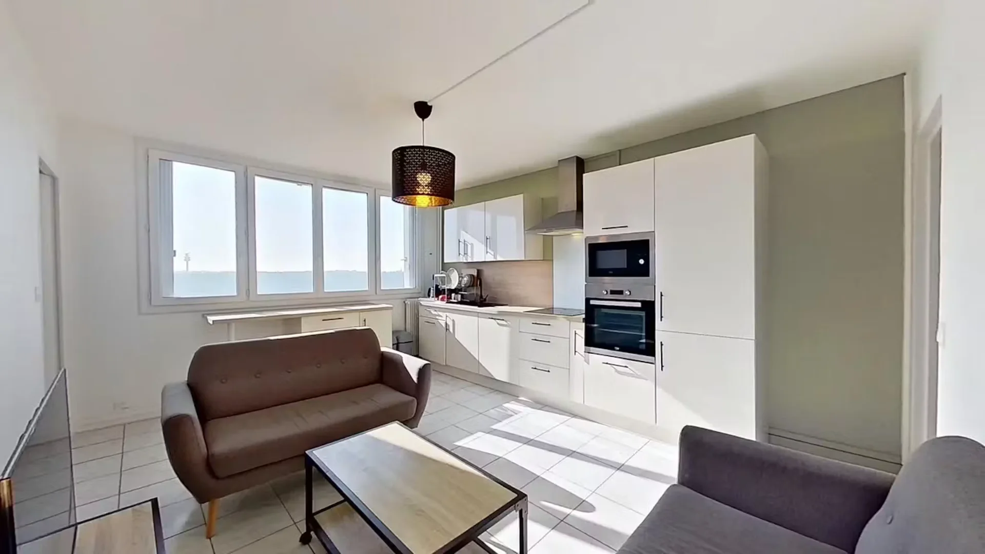 Room for rent in student apartment in , fully furnished
