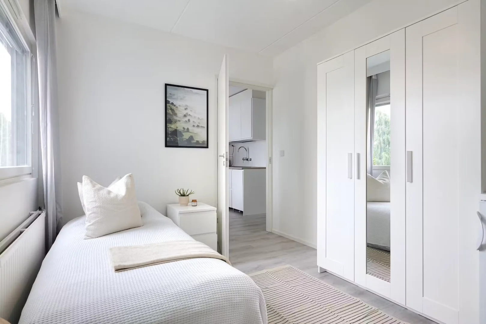 Budget-friendly student room close to campus in