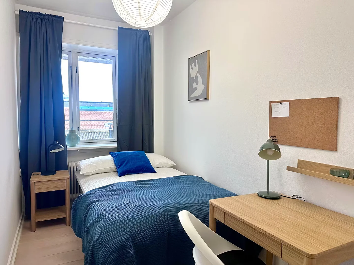 Budget-friendly student room close to campus in 