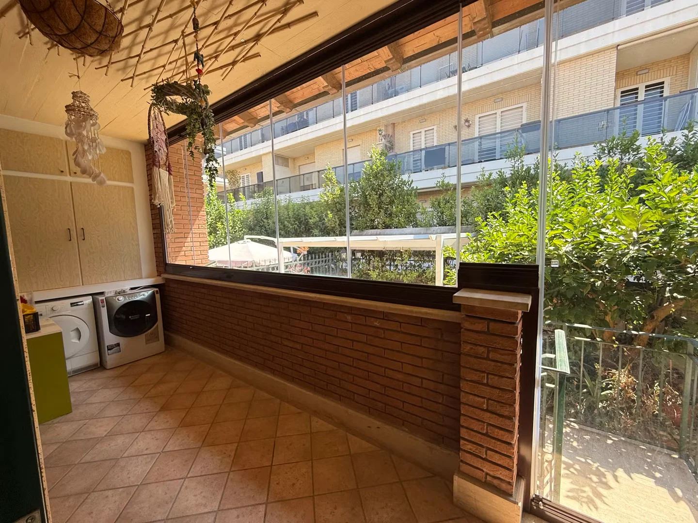 Chambre confortable pour étudiants disponible dans 