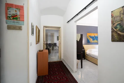 Logement entier à Via Filippo Turati, Esquilino, image 3 de 7