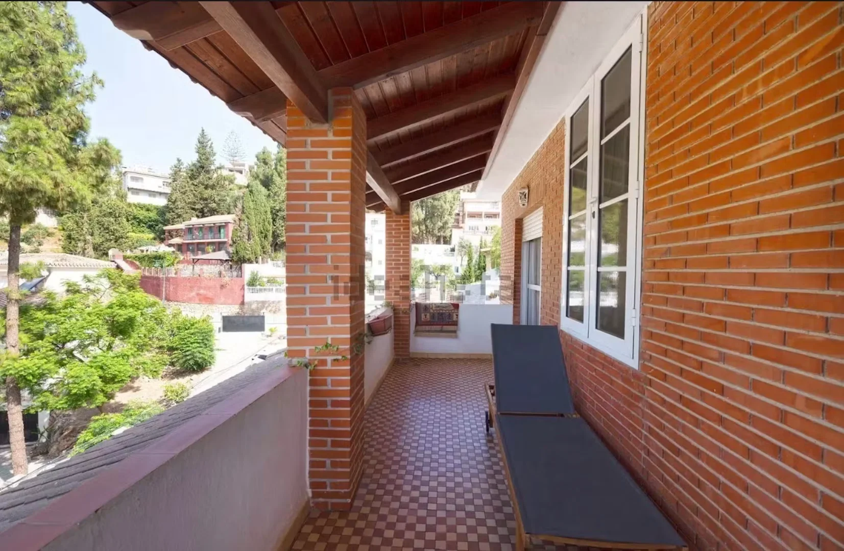 Student-friendly room in  with modern amenities