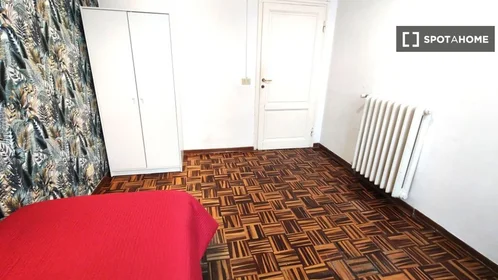 Quarto privado em Via Aurelio Saffi, imagem 15 de 19