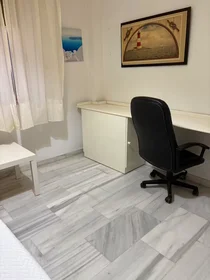 Logement entier à Calle Felipe II, Poniente Sur, image 9 de 10