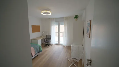Privatzimmer in der Carrer de la Mare de Déu dels Desemparats, , bild 1 von 10