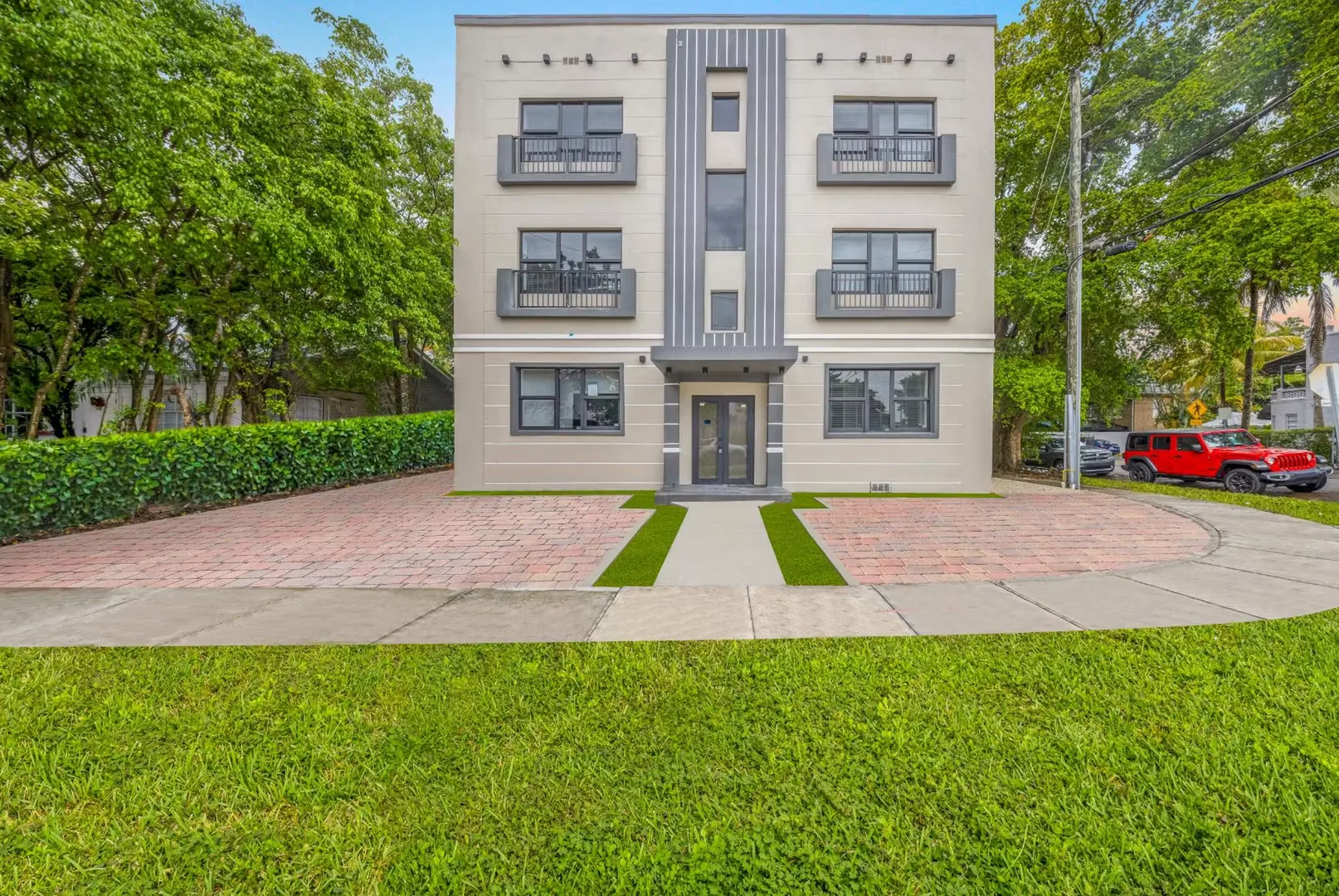 Southwest 9th Street, Coral Way
