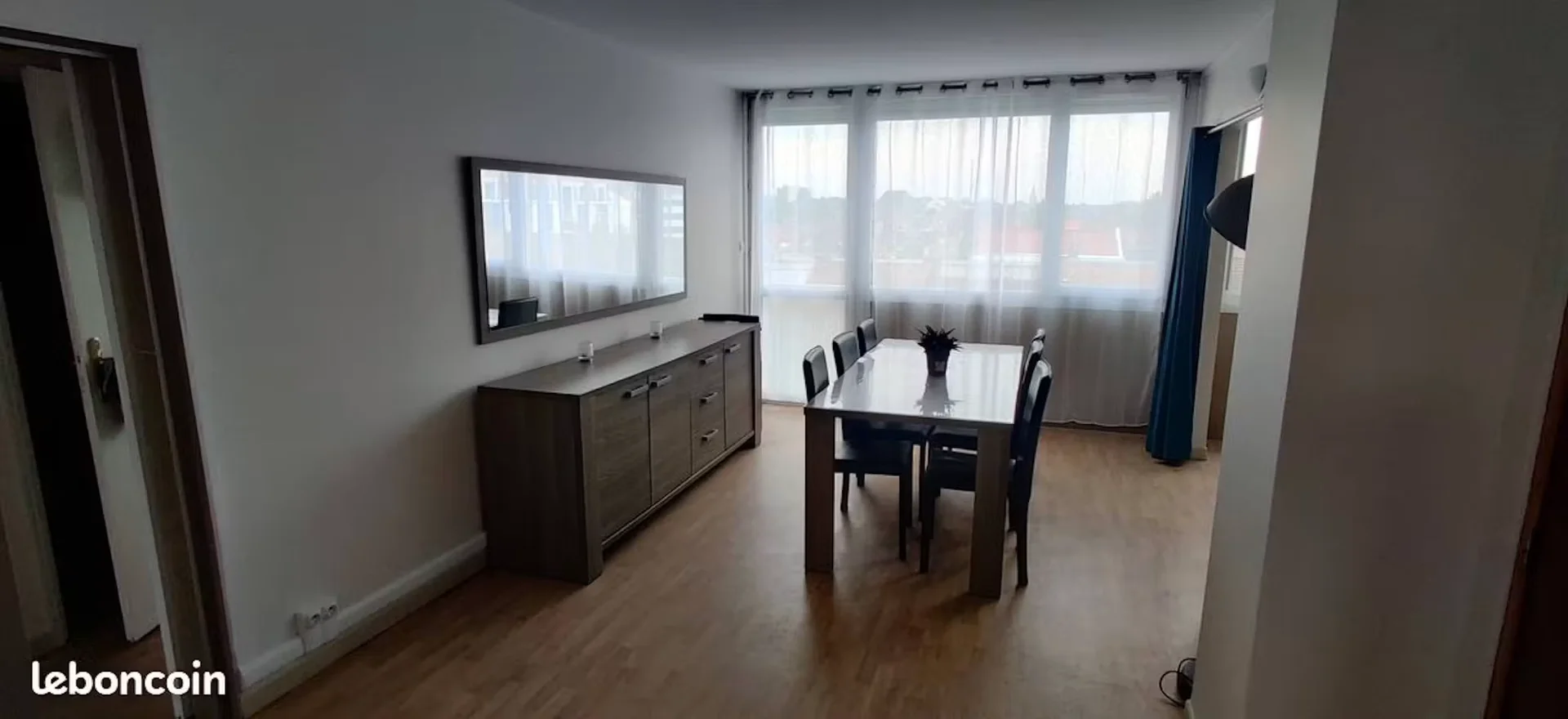 Quarto de estudante funcional perfeito para estudar em 