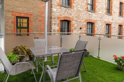 Entire apartment at Buckwell Street 18, image 12 of 14