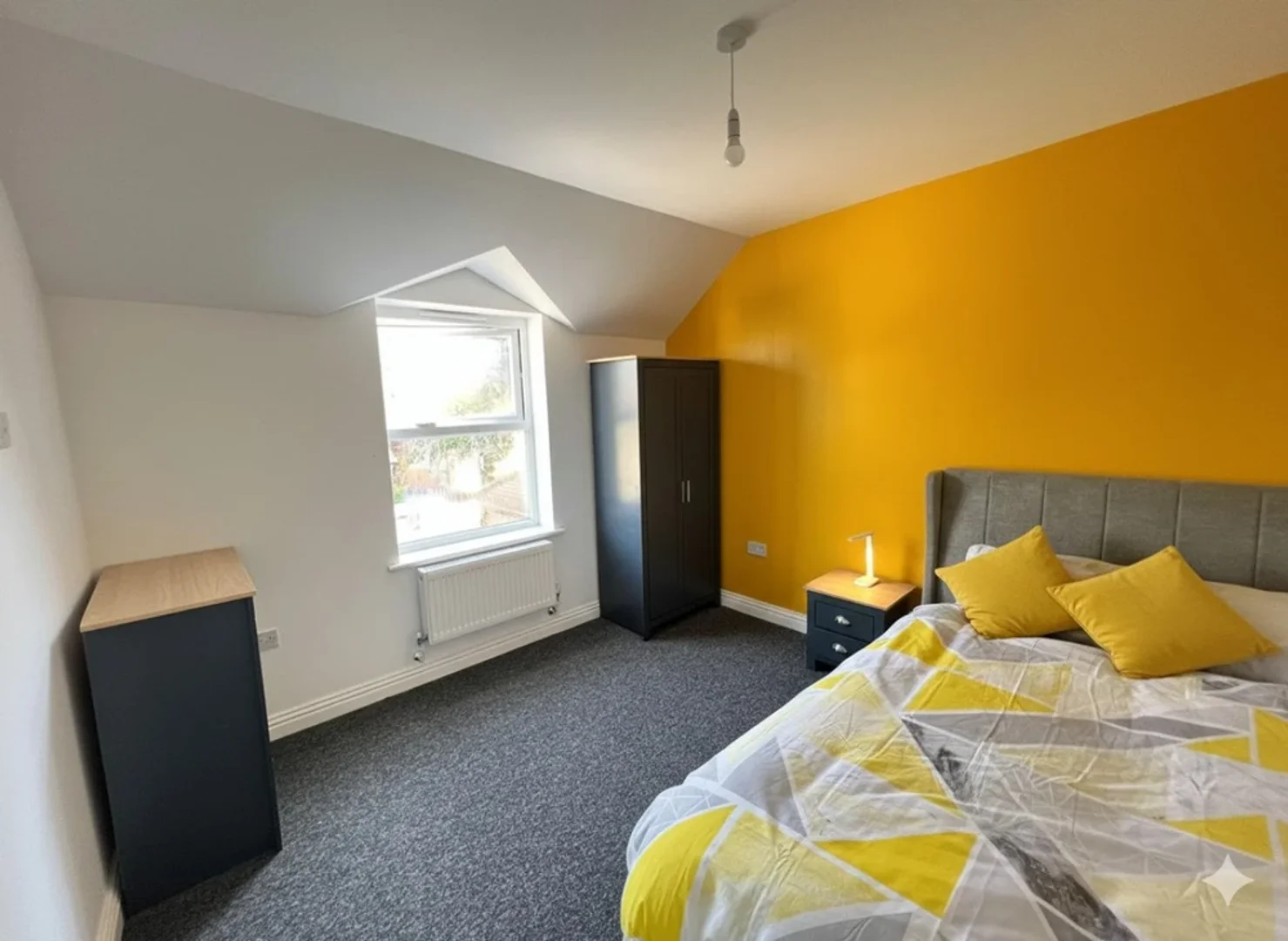 Habitación para estudiantes en  con modernas comodidades