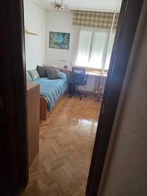 Özel oda konumu Ernestina de Champourcin Kalea, Arriaga-Lakua, 3 5 görüntüsü