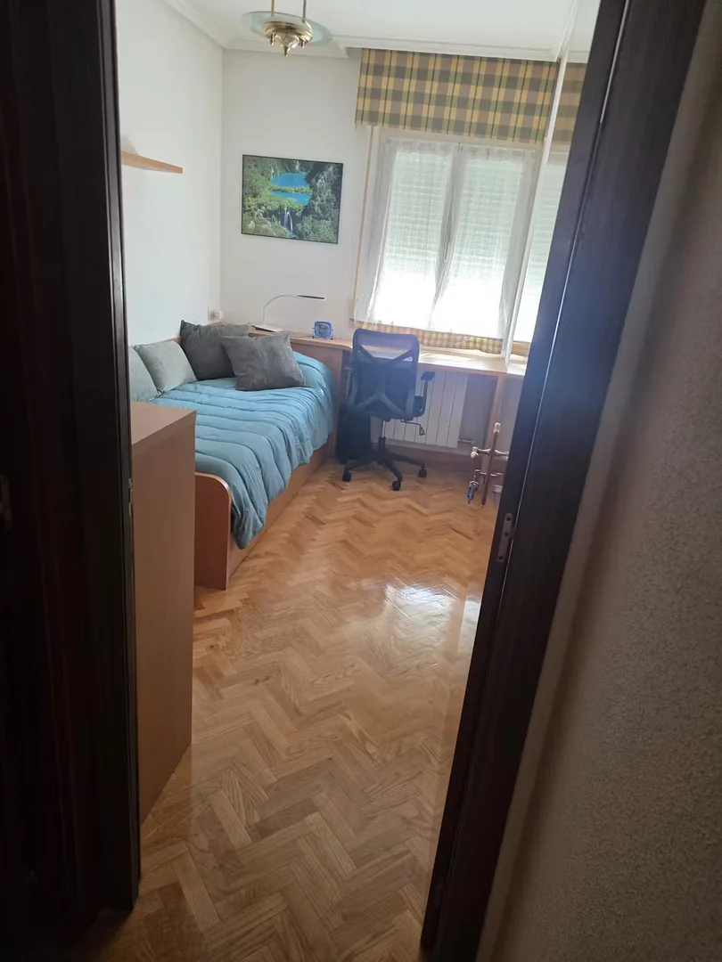Camera accogliente per studenti disponibile a 