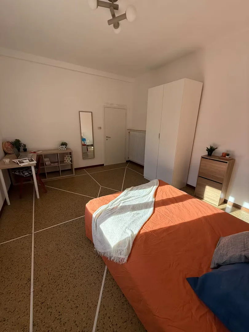 Studentenfreundliches Zimmer in  mit modernen Annehmlichkeiten