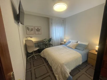 私人房间 在 Calle Valdemoro, , 9的图像1