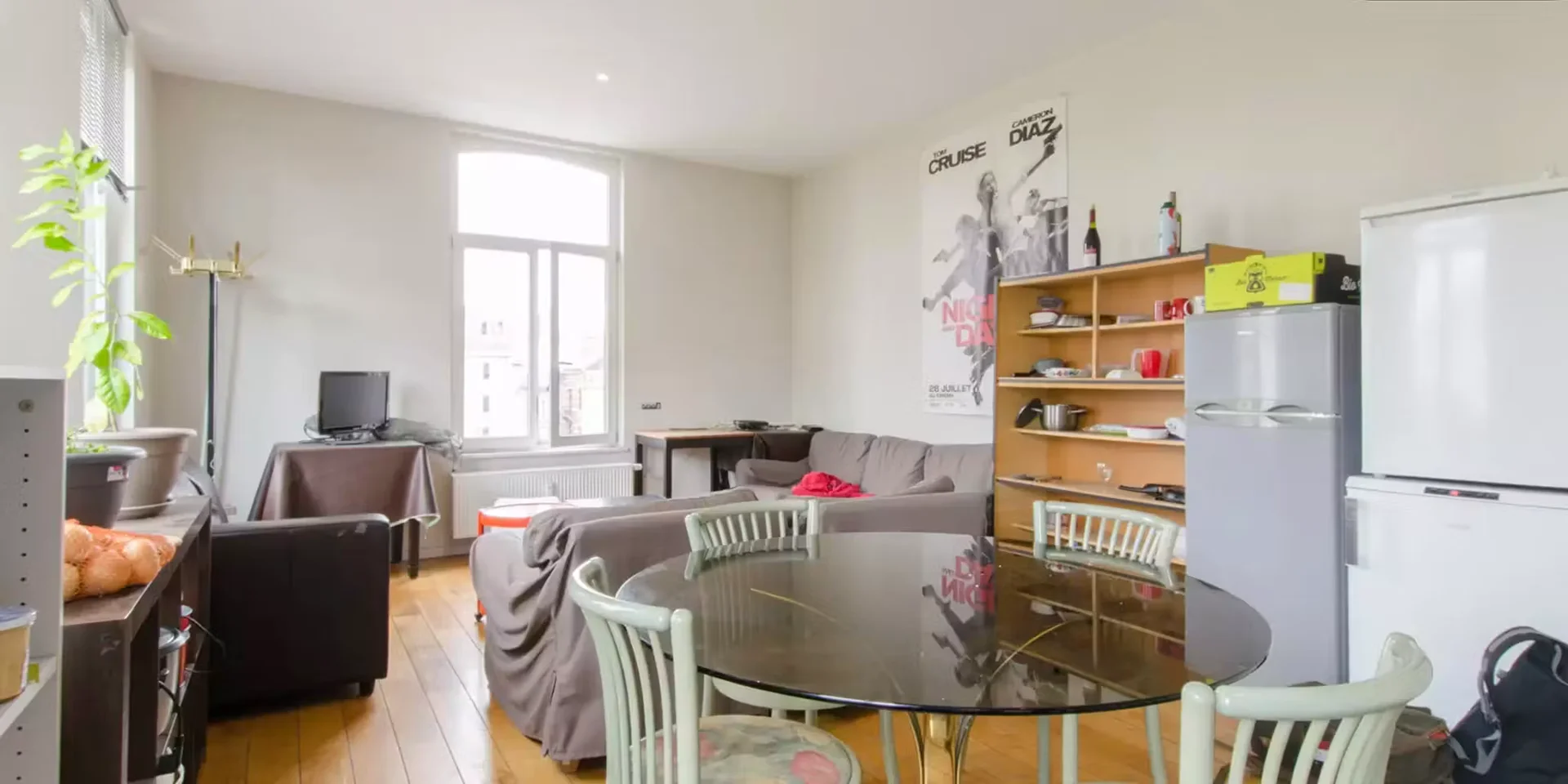 Zimmer in Studentenwohnung in  zu vermieten, voll möbliert
