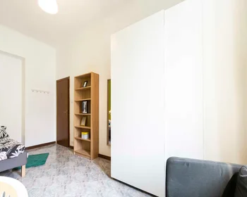 Chambre privée à Via Paolo Bassi, Isola, image 6 de 10