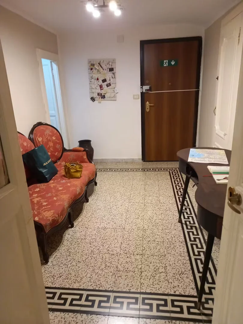  bölgesinde konforlu ve ferah öğrenci odası