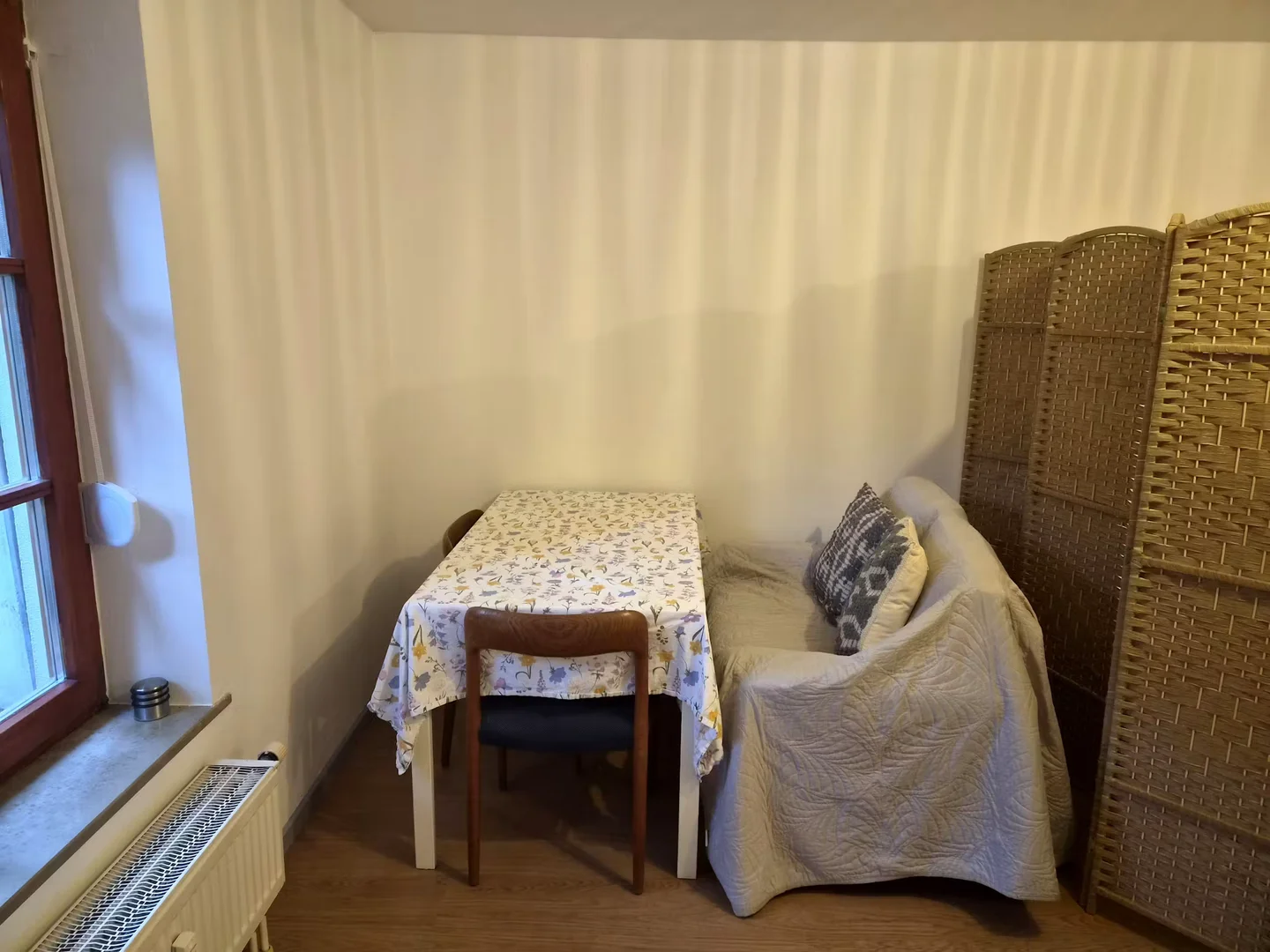 Chambre d'étudiant confortable et spacieuse dans