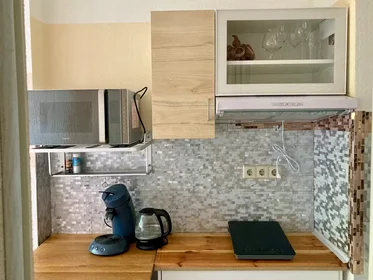 Entire apartment at Savignystraße, Stadtbezirke III, image 5 of 10