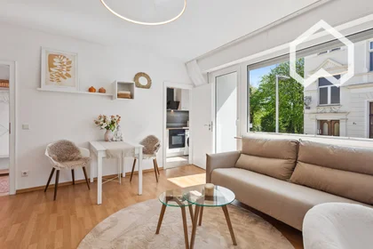 Entire apartment at Wertherstraße, image 10 of 15