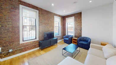 Privatzimmer in der #1467: Ridgewood New York 11385, bild 1 von 10