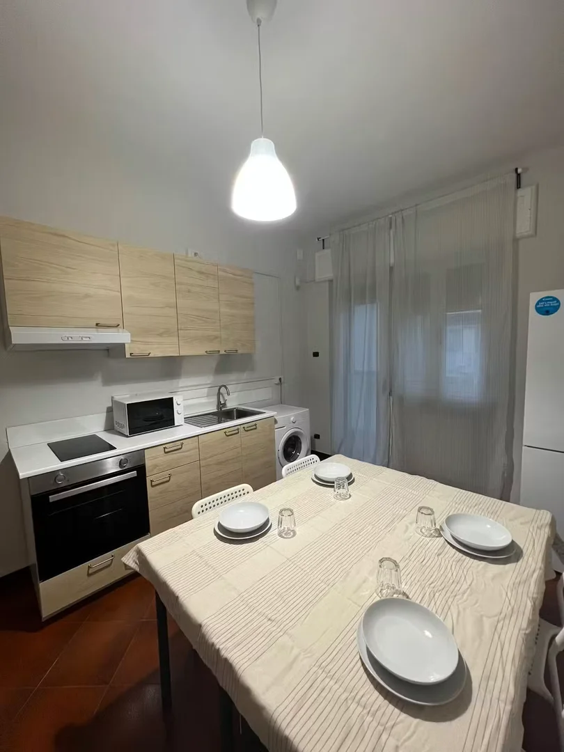 Habitación en apartamento estudiantil en alquiler en , completamente amueblado