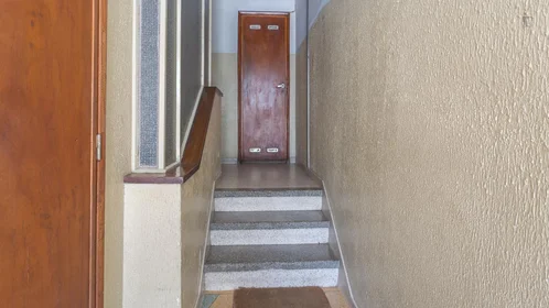 Quarto privado em Rua de Costa Cabral, imagem 28 de 30