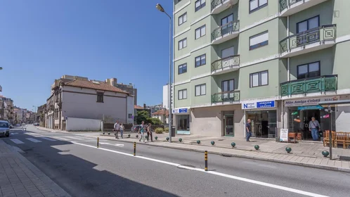 Quarto privado em Rua de Costa Cabral, imagem 30 de 30