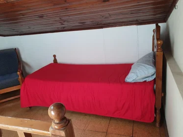 Quarto privado em Rua de Costa Cabral, imagem 4 de 30