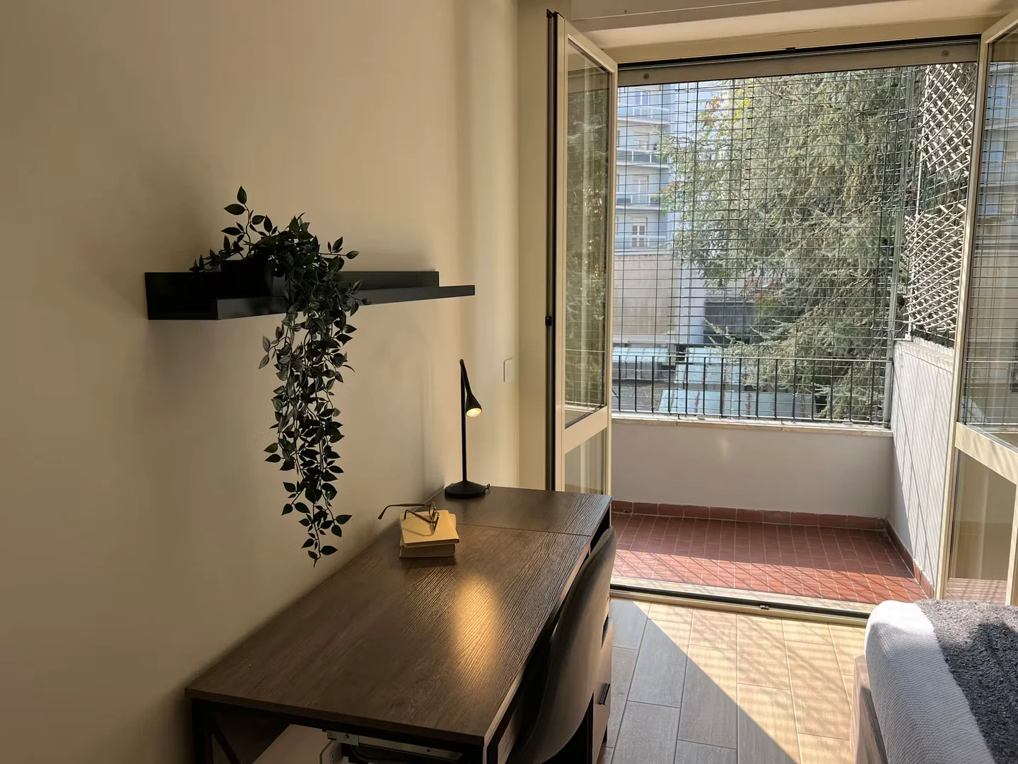 Quarto de estudante económico com localização conveniente em