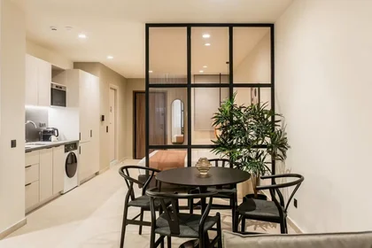 Apartamento inteiro em Ioulianou, Athens, imagem 3 de 10