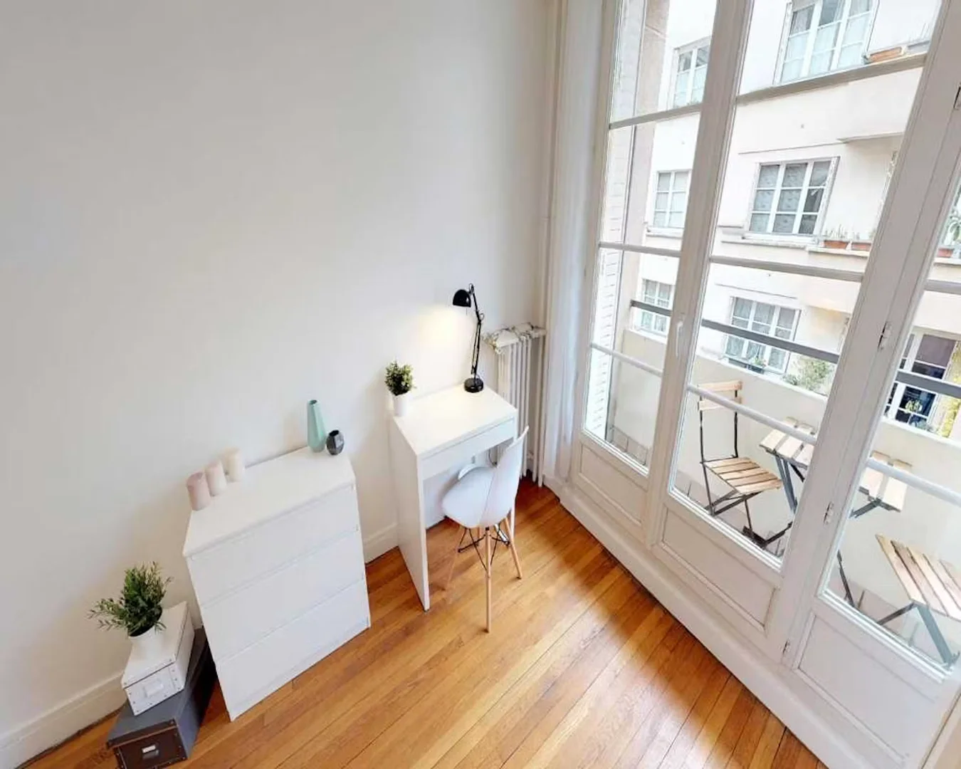 Quarto acolhedor para estudantes disponível em 