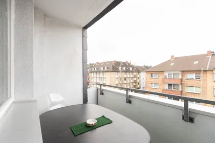 Appartamento intero in Sternbuschweg, Duisburg Mitte, immagine 7 di 10