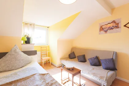 Appartamento intero in Sternbuschweg, Duisburg Mitte, immagine 8 di 10