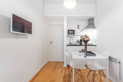 Apartamento inteiro em Rua de São João, Ribeira, imagem 7 de 10