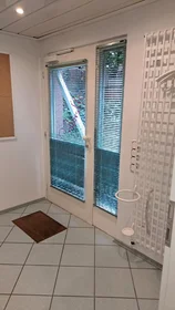Gesamte Unterkunft in der Waldmeisterring, Gartenstadt, bild 1 von 8