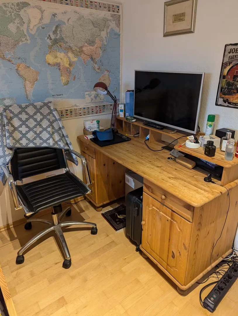 Cozy room for students available in 