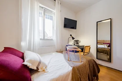 Shared room at Calle Aguamarina, , image 2 of 10