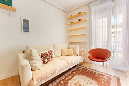 Entire apartment at Calle de Tribulete, Centro, image 2 of 10
