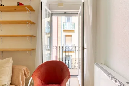 Entire apartment at Calle de Tribulete, Centro, image 3 of 10