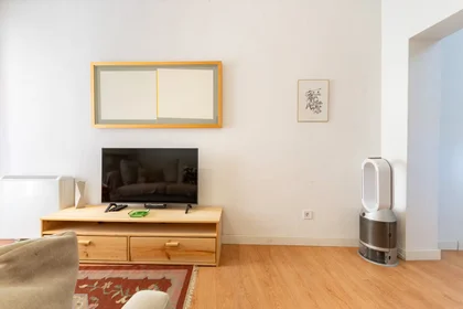 Entire apartment at Calle de Tribulete, Centro, image 7 of 10