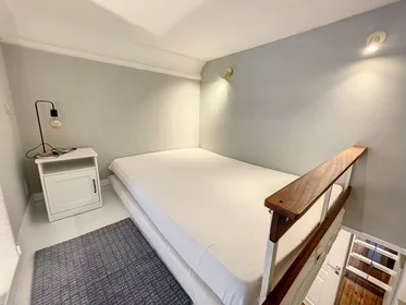 Appartamento intero in Rue du Gouvernement Provisoire, Notre-Dame aux Neiges, immagine 3 di 10
