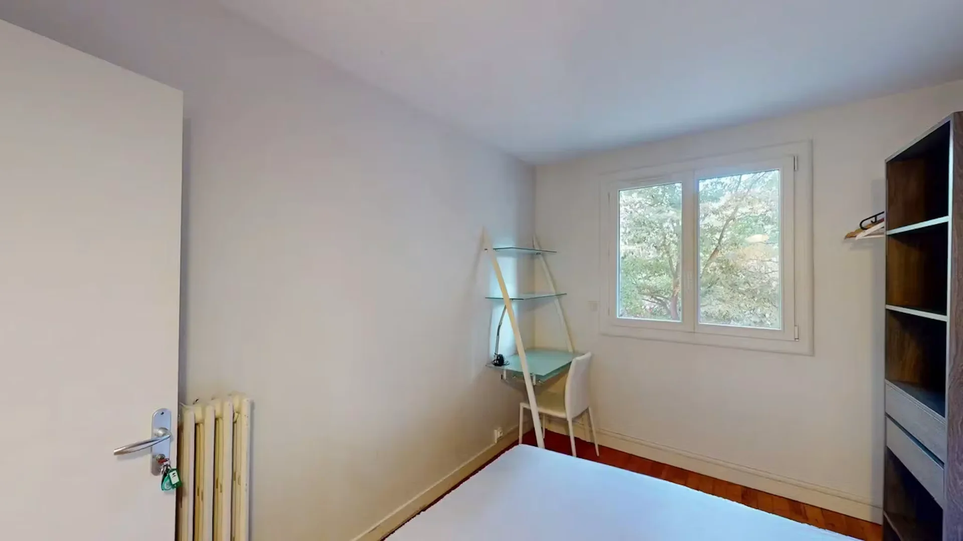 Habitación para estudiantes en con modernas comodidades