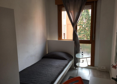 Quarto para alugar num apartamento partilhado em Brescia
