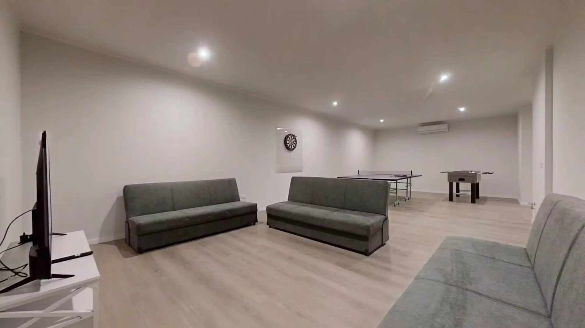 Habitación estudiantil amplia y cómoda en 