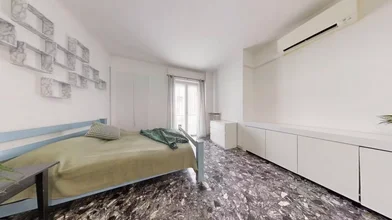 Prywatny pokój Via Angelo Butturini, Borgo Trento, obraz 3 9