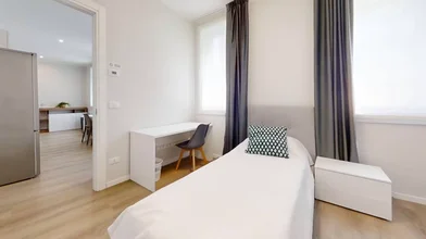 Private room at Via Miranese, Mestre, image 1 of 10